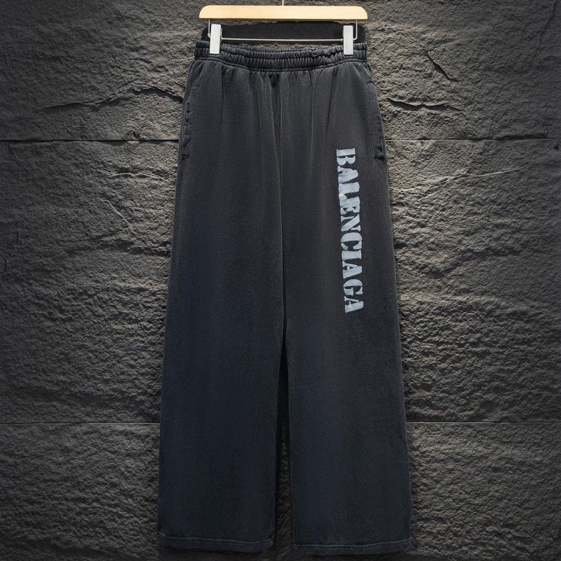 Ba*len*cia*ga pants
